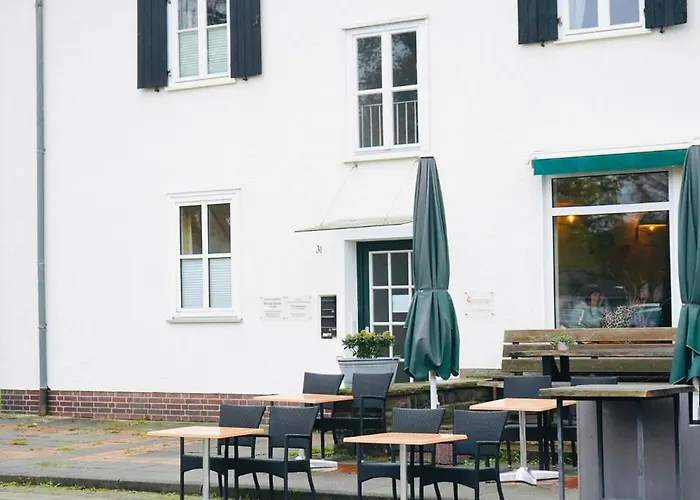 Stilvolles In Stadtnaehe-parkplatz- 4 Personen- Balkon * Wolfsburg